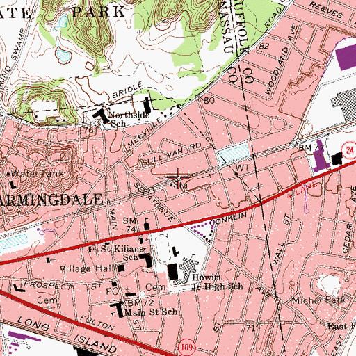 Topographic Map of Farmingdale Station, NY