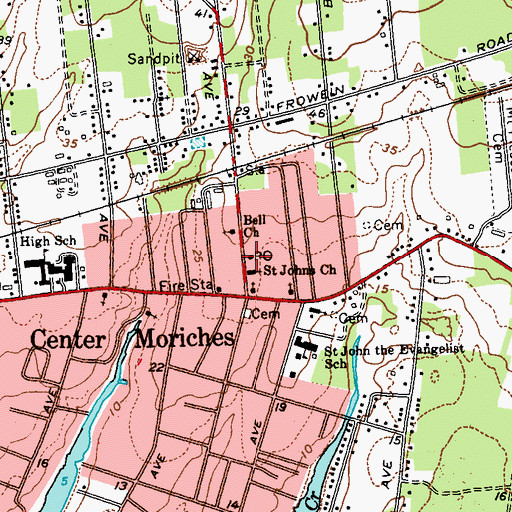 Topographic Map of Center Moriches Post Office, NY