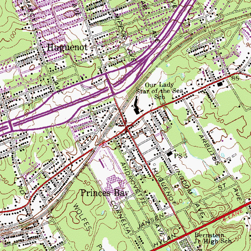 Topographic Map of Reformed Church of Huguenot Park, NY