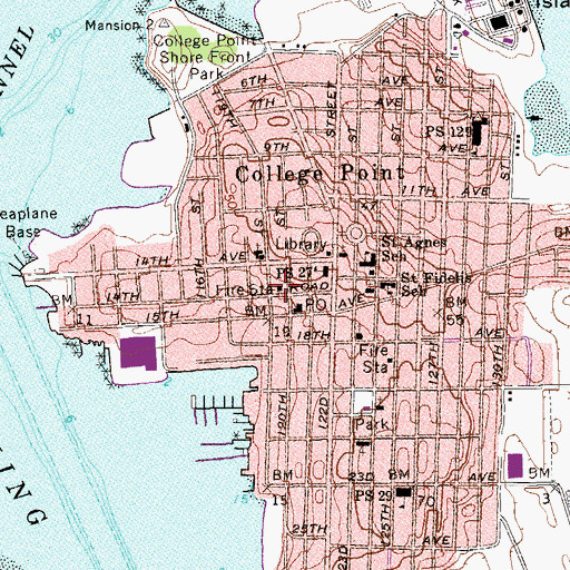 Topographic Map of New York Ladder Company 130, NY