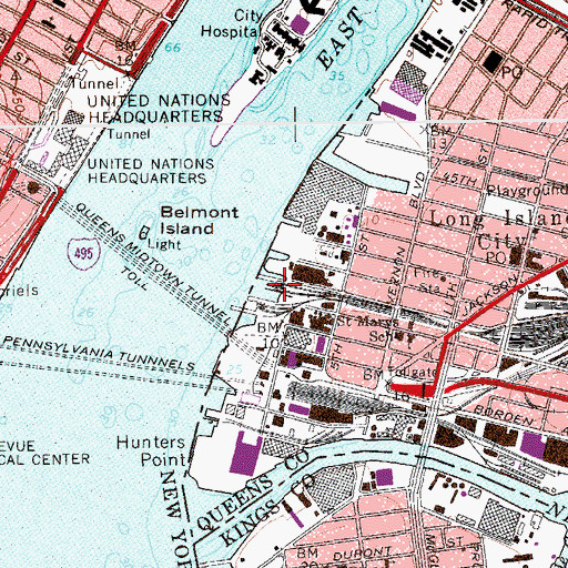 Topographic Map of Gantry Plaza State Park, NY