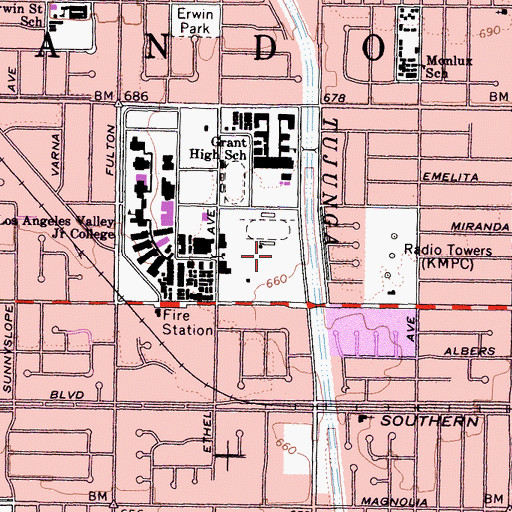 Topographic Map of Pike Field, CA
