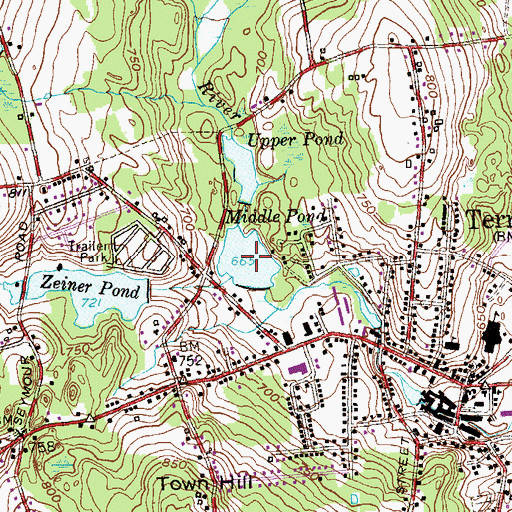 Topographic Map of Middle Pond, CT