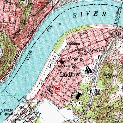 Topographic Map of Ludlow High School, KY