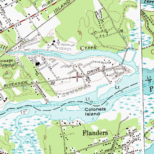 Topographic Map of Indian Island Golf Course, NY