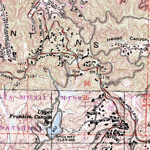 Topographic Map of City of Los Angeles Fire Department Station 108, CA