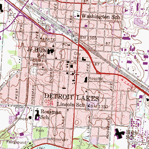 Topographic Map of Detroit Lakes Public Library, MN