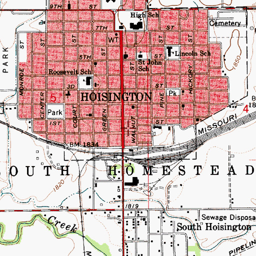 Topographic Map of Hoisington Volunteer Fire Department, KS