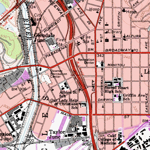 Topographic Map of Exit 136B, CA