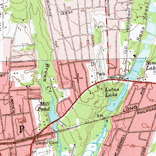 Topographic Map of Sayville Heights, NY