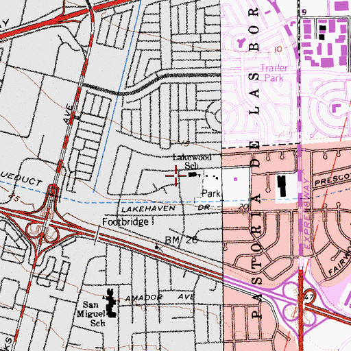 Topographic Map of Lakewood Elementary School, CA