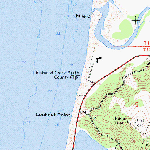 Topographic Map of Redwood Creek Beach County Park, CA