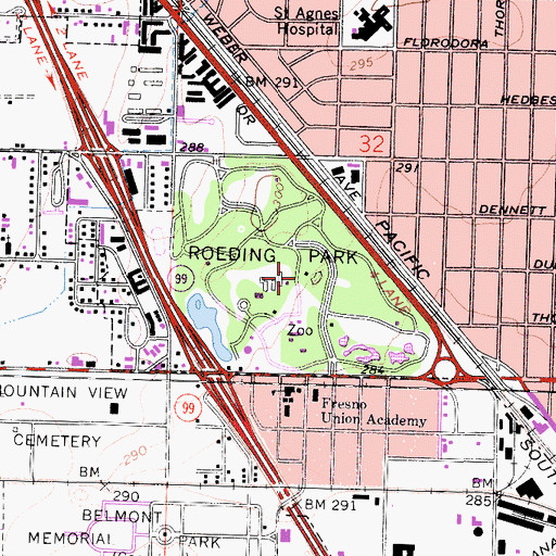 Topographic Map of Roeding Park, CA