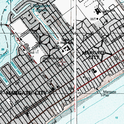 Topographic Map of William H Ross III Intermediate School, NJ