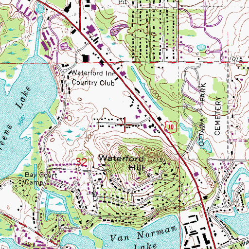 Topographic Map of Clarkston Oaks Shopping Center, MI