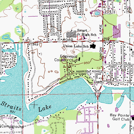 Topographic Map of Commerce Towne Center Shopping Center, MI