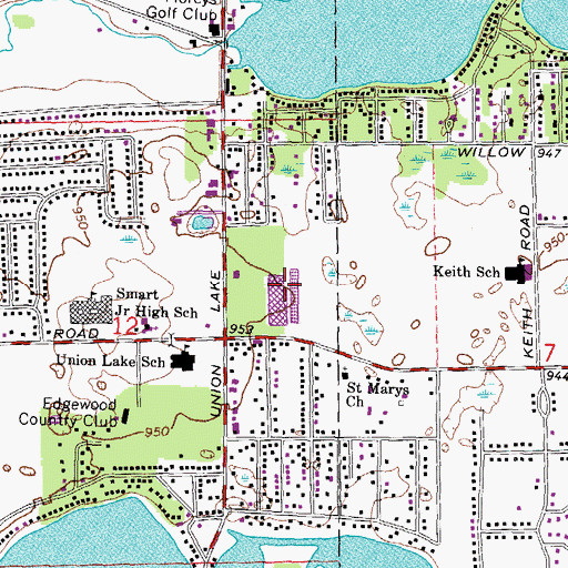 Topographic Map of Commerce Woods Shopping Center, MI