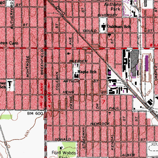 Topographic Map of Maples Elementary School, MI
