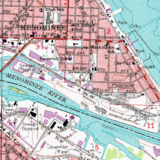 Topographic Map of Menominee Station, MI