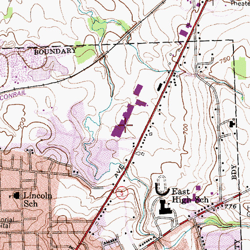 Topographic Map of Auburn Shopping Plaza Shopping Center, NY