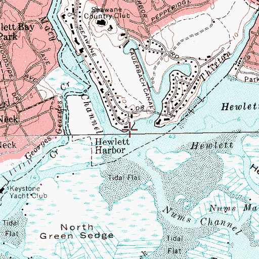 Topographic Map of Hewlett Point, NY