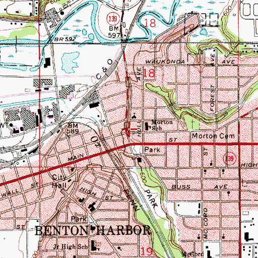 Topographic Map of Shady Acres Mobile Home Village, MI