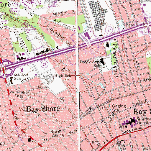 Topographic Map of Bay Shore Census Designated Place, NY