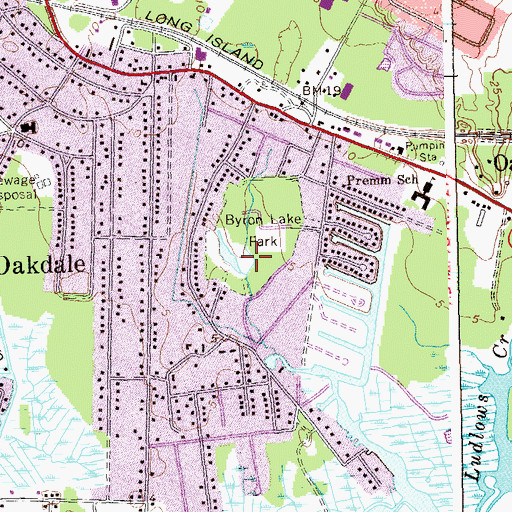 Topographic Map of Oakdale Census Designated Place, NY