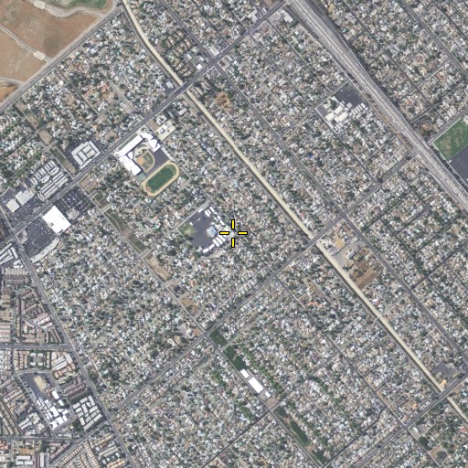 Aerial/Satellite Image of Beachy Elementary School, CA