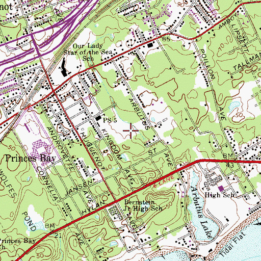 Topographic Map of Arbutus Woods Park, NY