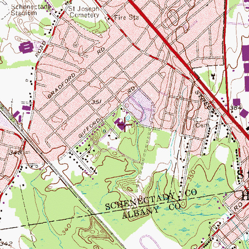 Topographic Map of Woodlawn Middle School, NY