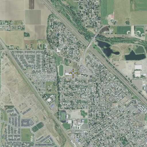 Aerial/Satellite Image of Scenic Middle School, OR
