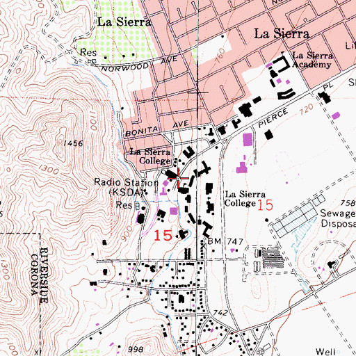 Topographic Map of Gladwyn Hall, CA