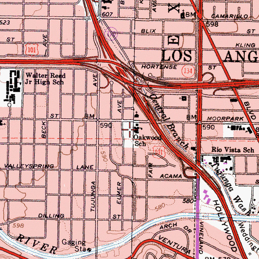 Topographic Map of Oakwood School, CA