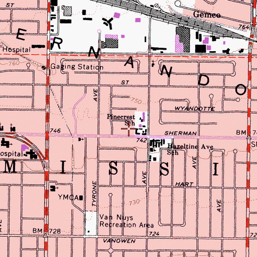 Topographic Map of Pinecrest School, CA