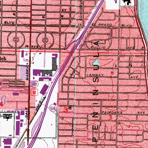 Topographic Map of Lynwood, FL
