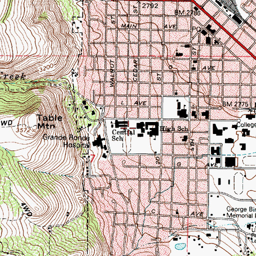 Topographic Map of La Grande High School, OR