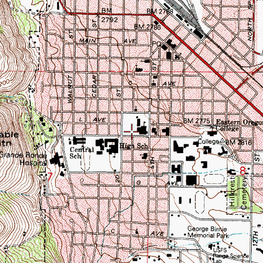 Topographic Map of La Grande Middle School, OR