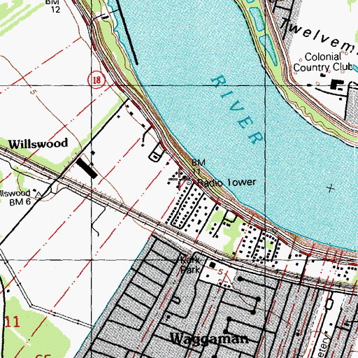 Topographic Map of Waggaman Alternative School, LA