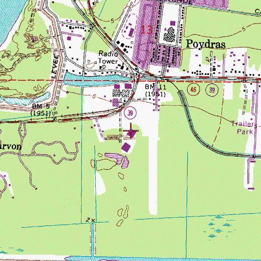 Topographic Map of Lynn Oaks School, LA