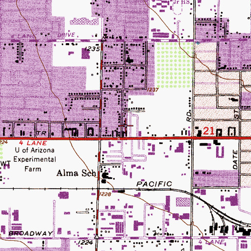 Topographic Map of Mesa Gardens Mobile Home Park, AZ