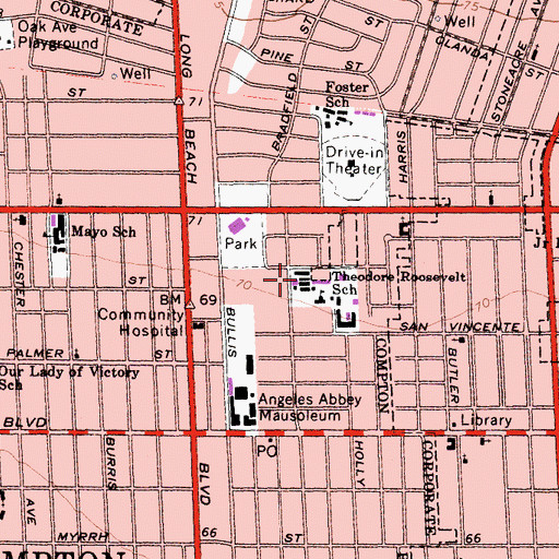 Topographic Map of Roosevelt Elementary School, CA