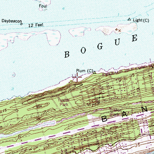 Topographic Map of Island Harbor Marina, NC
