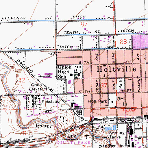 Topographic Map of Holtville High School, CA