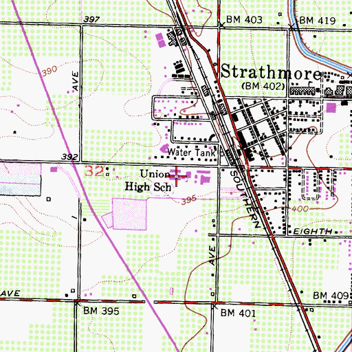 Topographic Map of Strathmore High School, CA