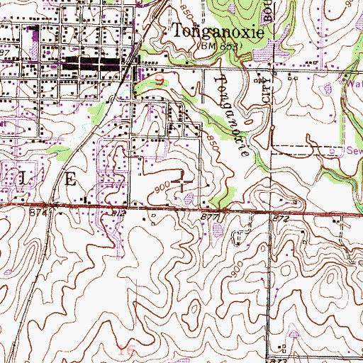 Topographic Map of Tonganoxie Nursing Center, KS