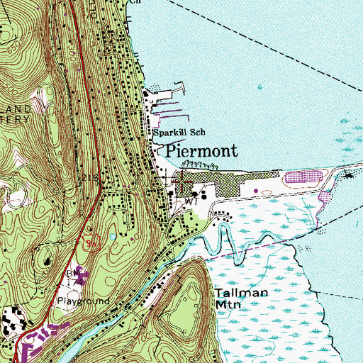 Topographic Map of Dennis P. McHugh Piermont Public Library, NY