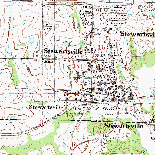 Topographic Map of Stewartsville Elementary School, MO