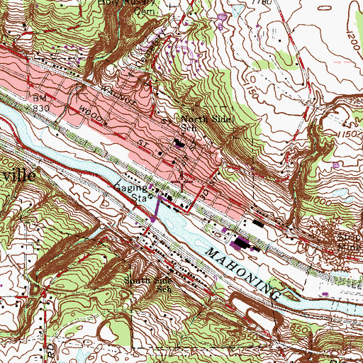 Topographic Map of Lowellville Fire Department, OH