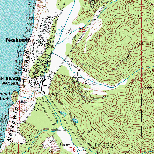 Topographic Map of Hawk Creek Golf Course, OR